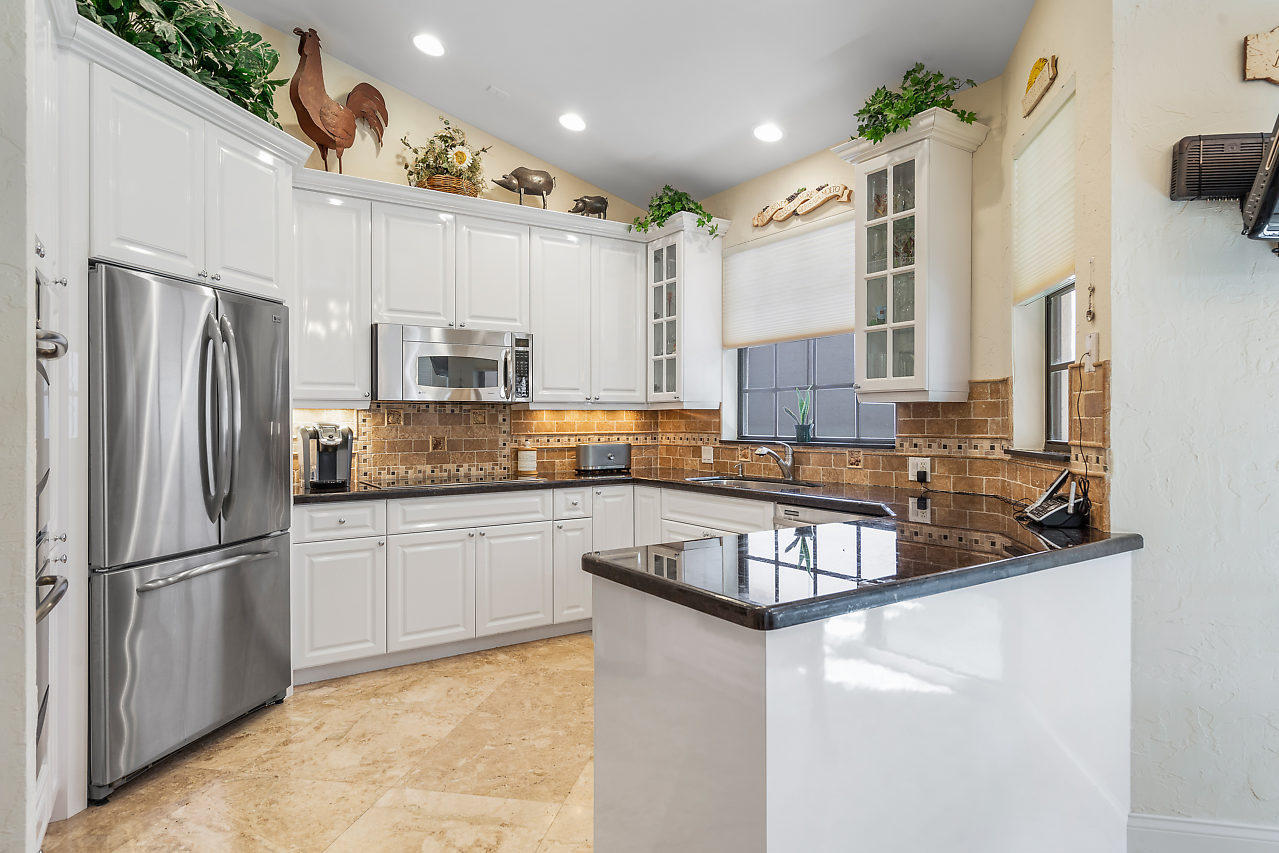 5857 Northwest 21st Way Boca Raton, FL 33496 - Photo 11 of 46 012-5857NW21stWay-BocaRaton-FL-small