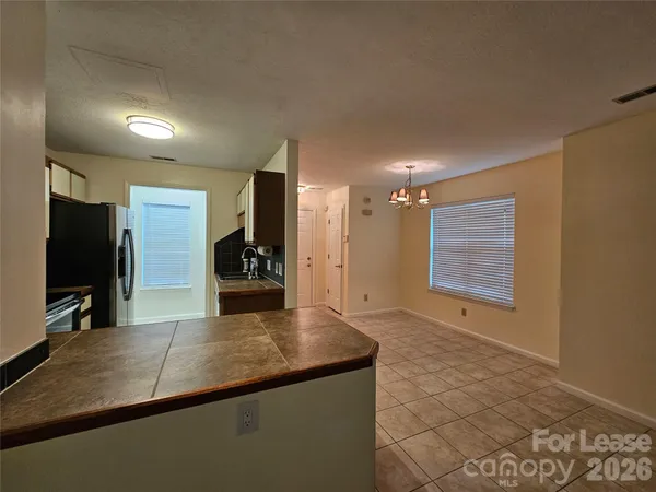 $1,900 | 802 Selwyn Oaks Court, Charlotte, NC 28209