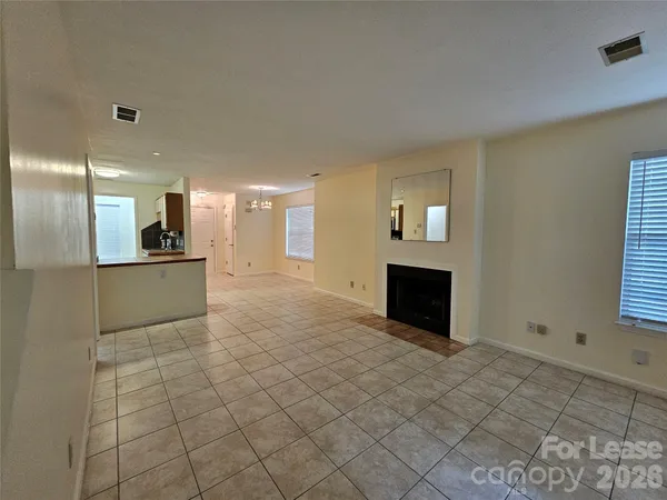 $1,900 | 802 Selwyn Oaks Court, Charlotte, NC 28209