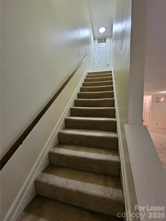 $1,900 | 802 Selwyn Oaks Court, Charlotte, NC 28209