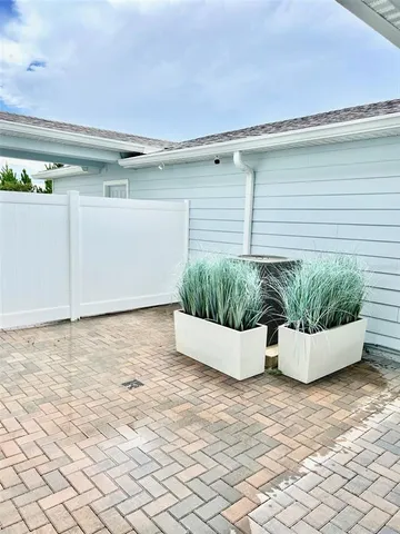 a view of a entryway door of the house