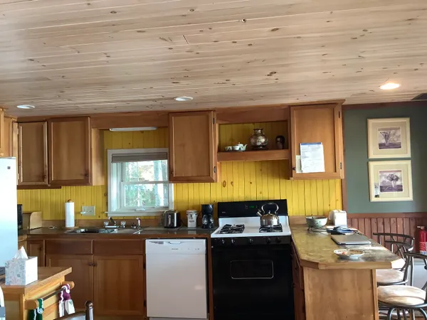 $175,000 | 290 St Peter Road, Sinclair, ME 04779