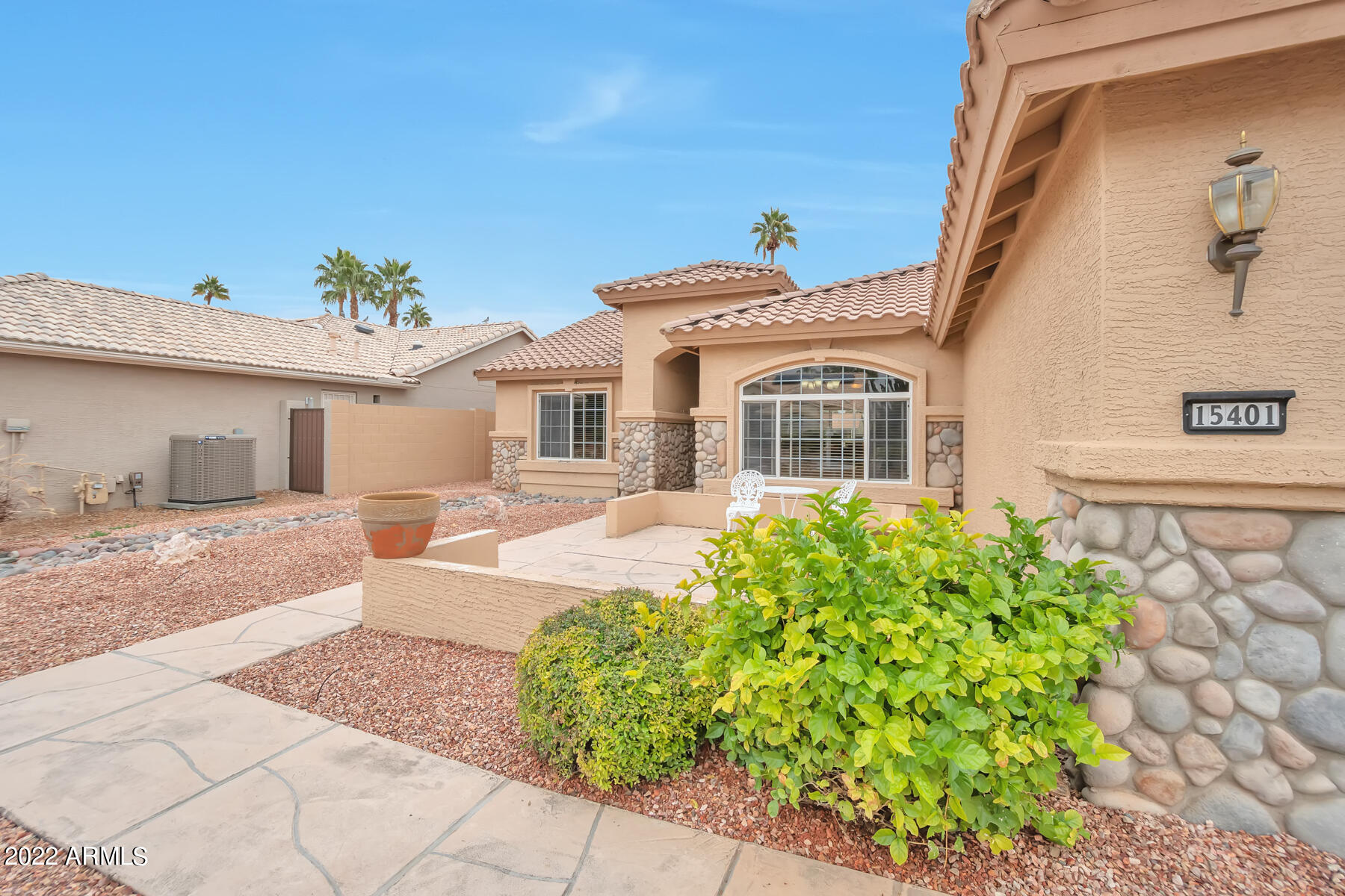 15401 Piccadilly Road Goodyear, AZ 85395 - Photo 3 of 30 QPT - DSC_2383