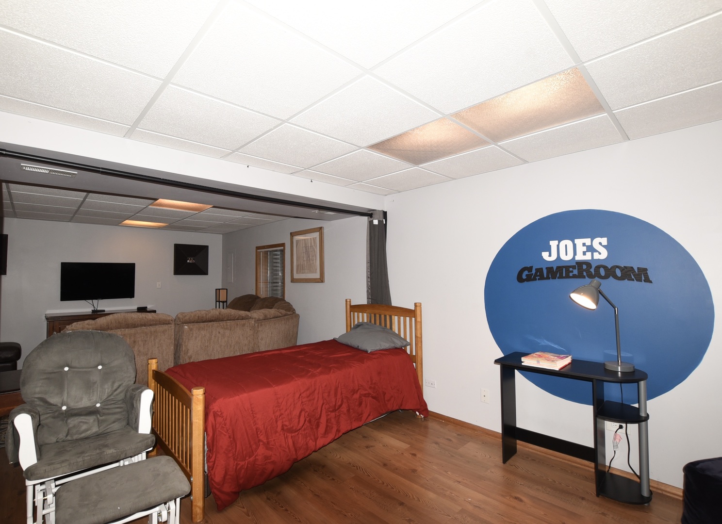 1011 Cardinal Drive Zion, IL 60099 - Photo 16 of 23 a bedroom with bed and a large window