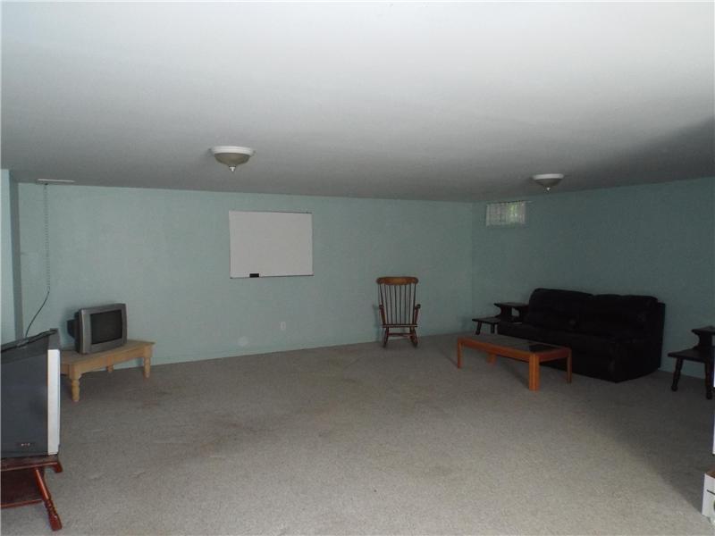 83 Anderson Road Windham, ME 04062 - Photo 18 of 19 Family Room.