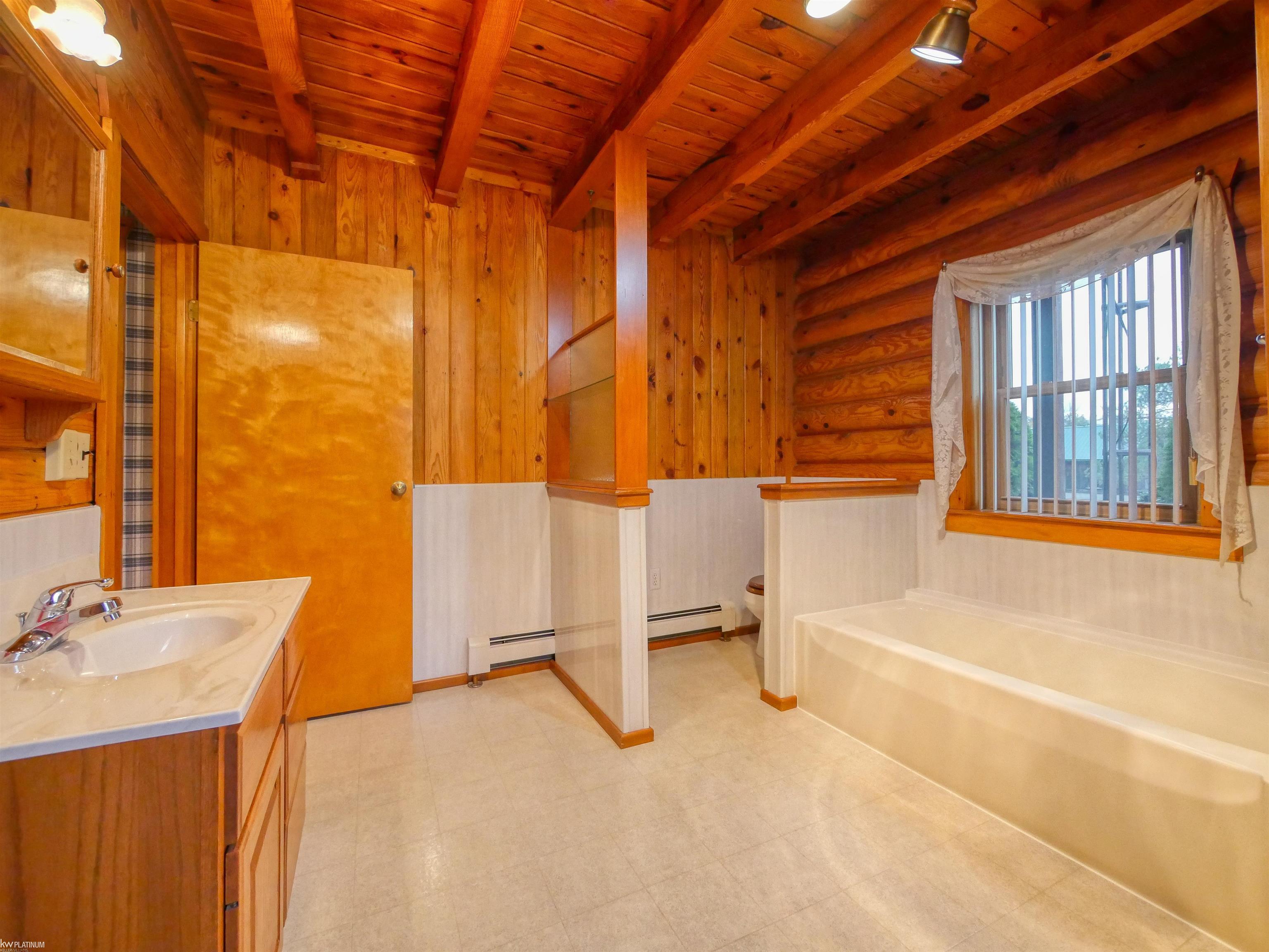 4089 Burtch Road Fort Gratiot, MI 48059 - Photo 16 of 30 50093924-15.JPG