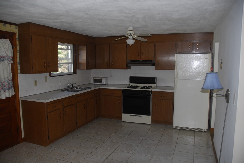 50 River Road Tewksbury, MA 01876 - Photo 8 of 16 Gallery Image 8