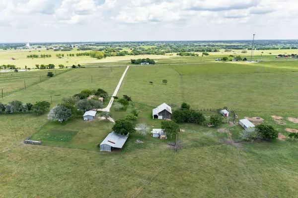 $3,538,400 | 1230 FM 155, Weimar, TX 78962