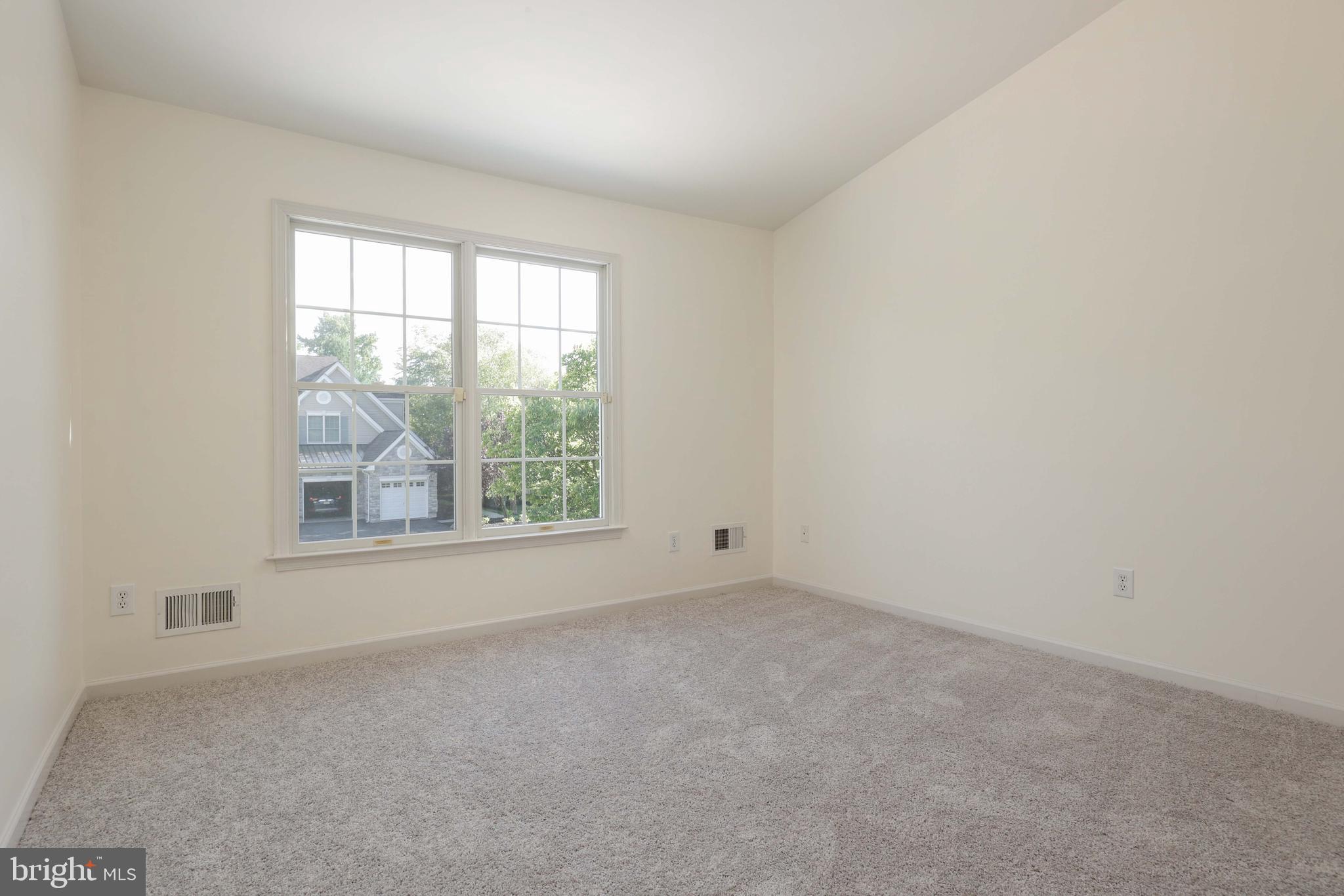 11 Wedgewood Court Princeton, NJ 08540 - Photo 24 of 40 an empty room with a window