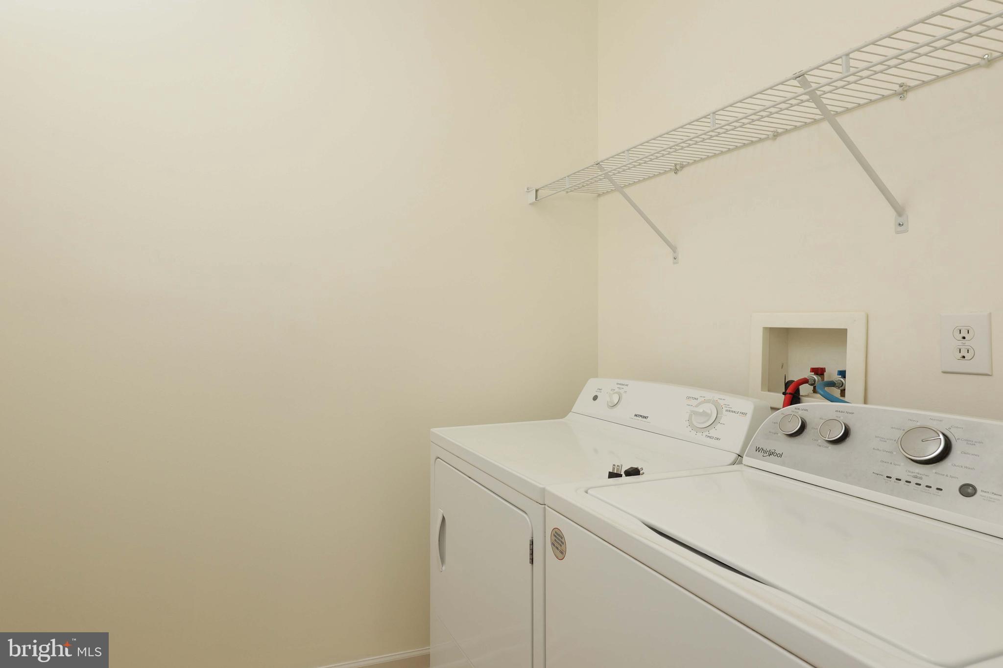 11 Wedgewood Court Princeton, NJ 08540 - Photo 29 of 40 a utility room with dryer and washer