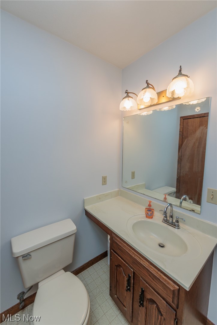 36085 Bainbridge Road Solon, OH 44139 - Photo 27 of 35 Gallery Image 27