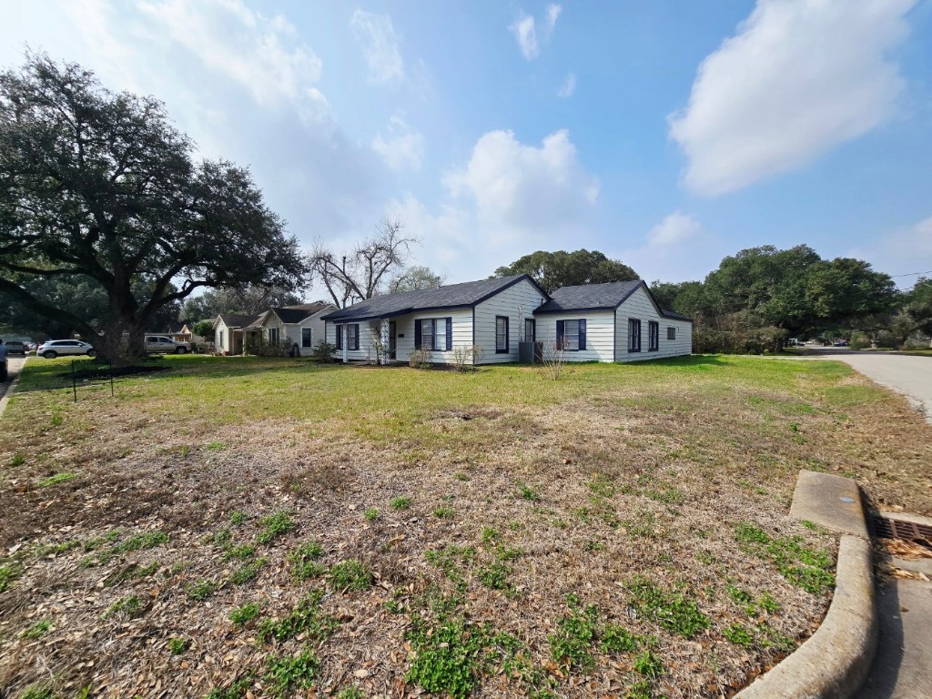 1300 Brazos Street Rosenberg, TX 77471 - Photo 22 of 22 Large lot