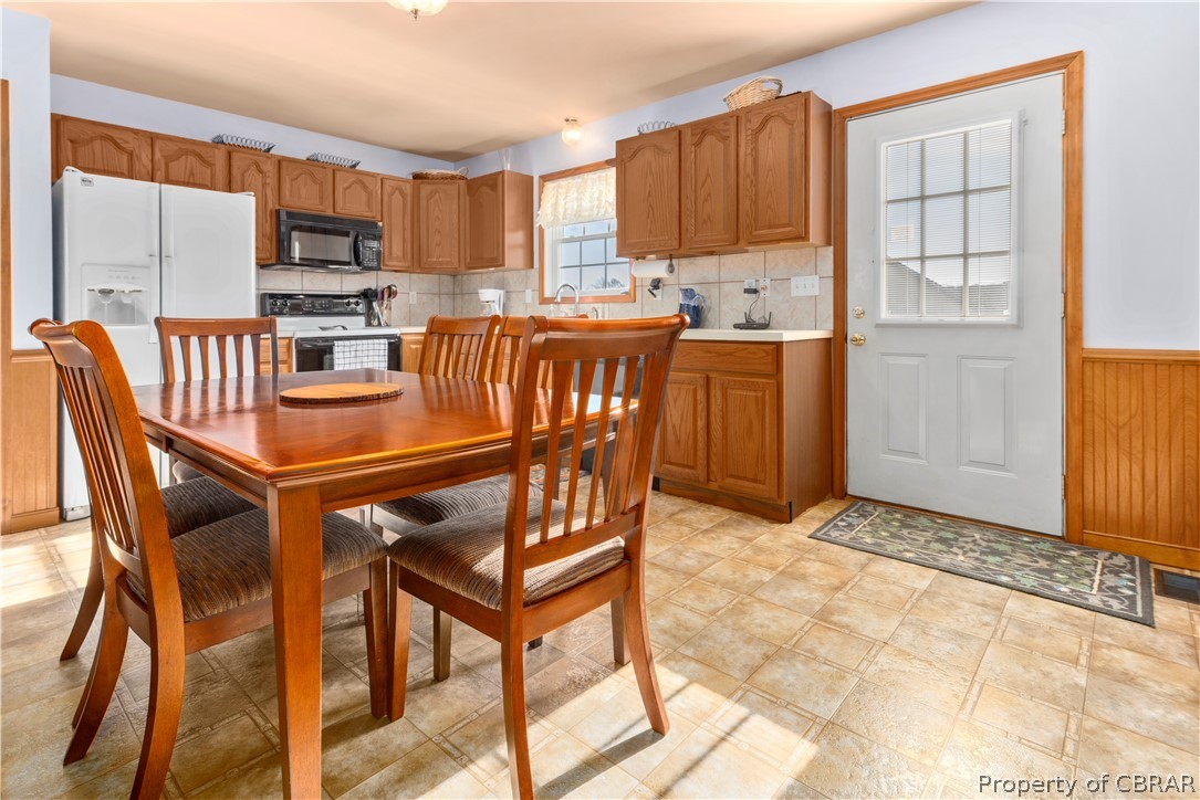 13311 Lodore Road Amelia Court House, VA 23002 - Photo 16 of 34