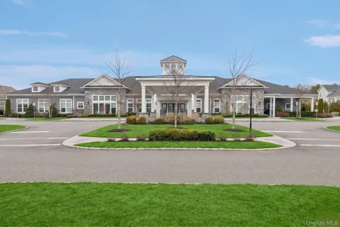 $899,000 | 86 Wavell Avenue, Yaphank, NY 11980