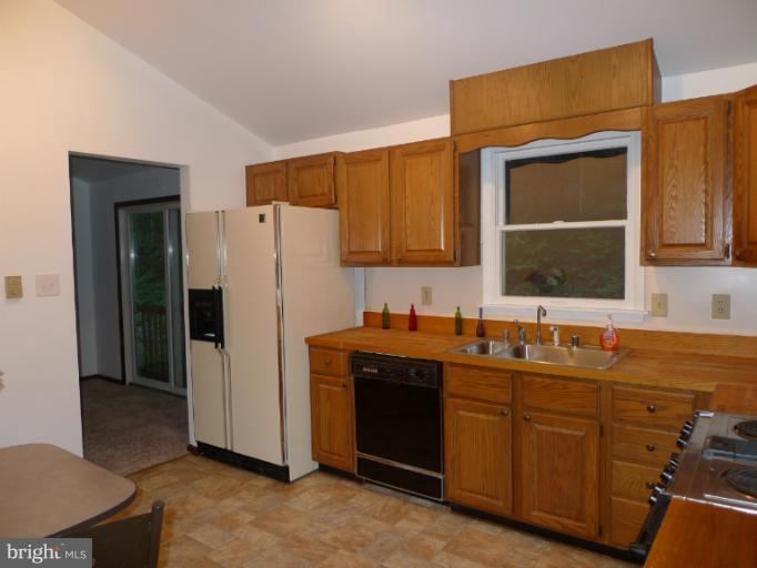 9426 Stoney Hill Road Frederick, MD 21702 - Photo 23 of 30 Kitchen