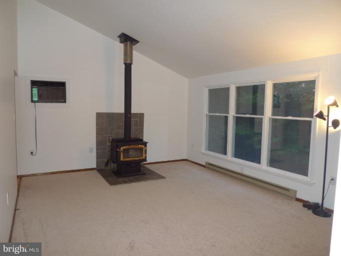 9426 Stoney Hill Road Frederick, MD 21702 - Photo 24 of 30 Living Room