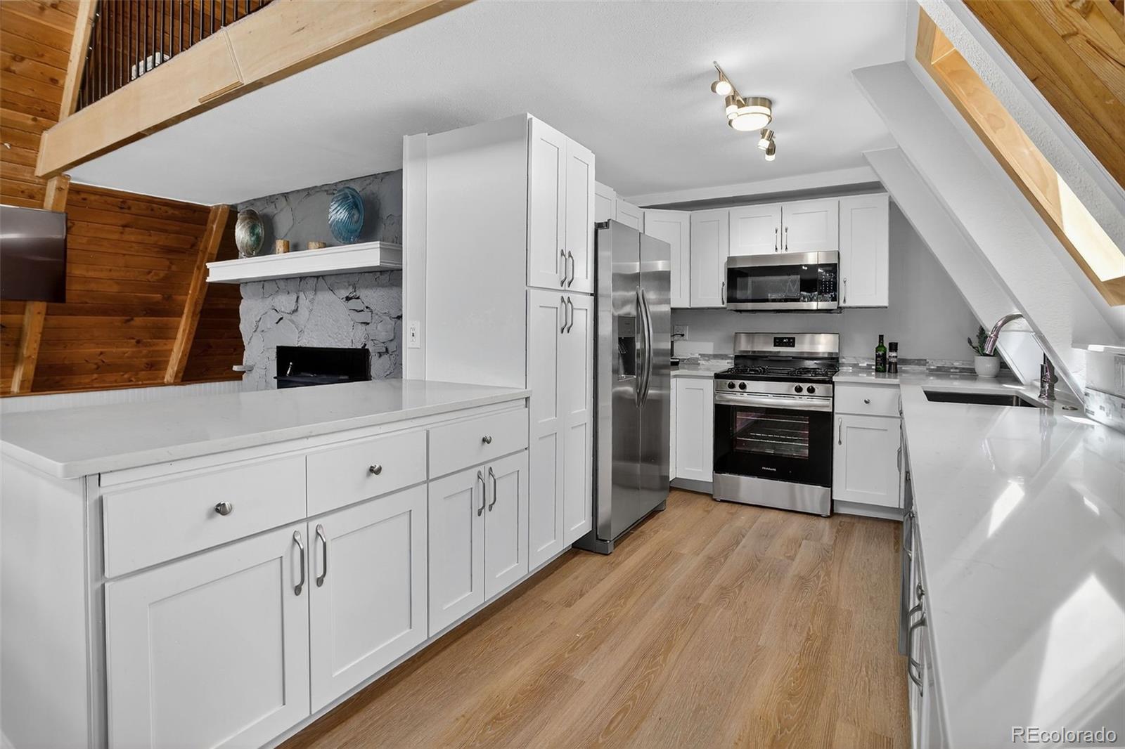 307 Snyder Mountain Road Evergreen, CO 80439 - Photo 10 of 44
