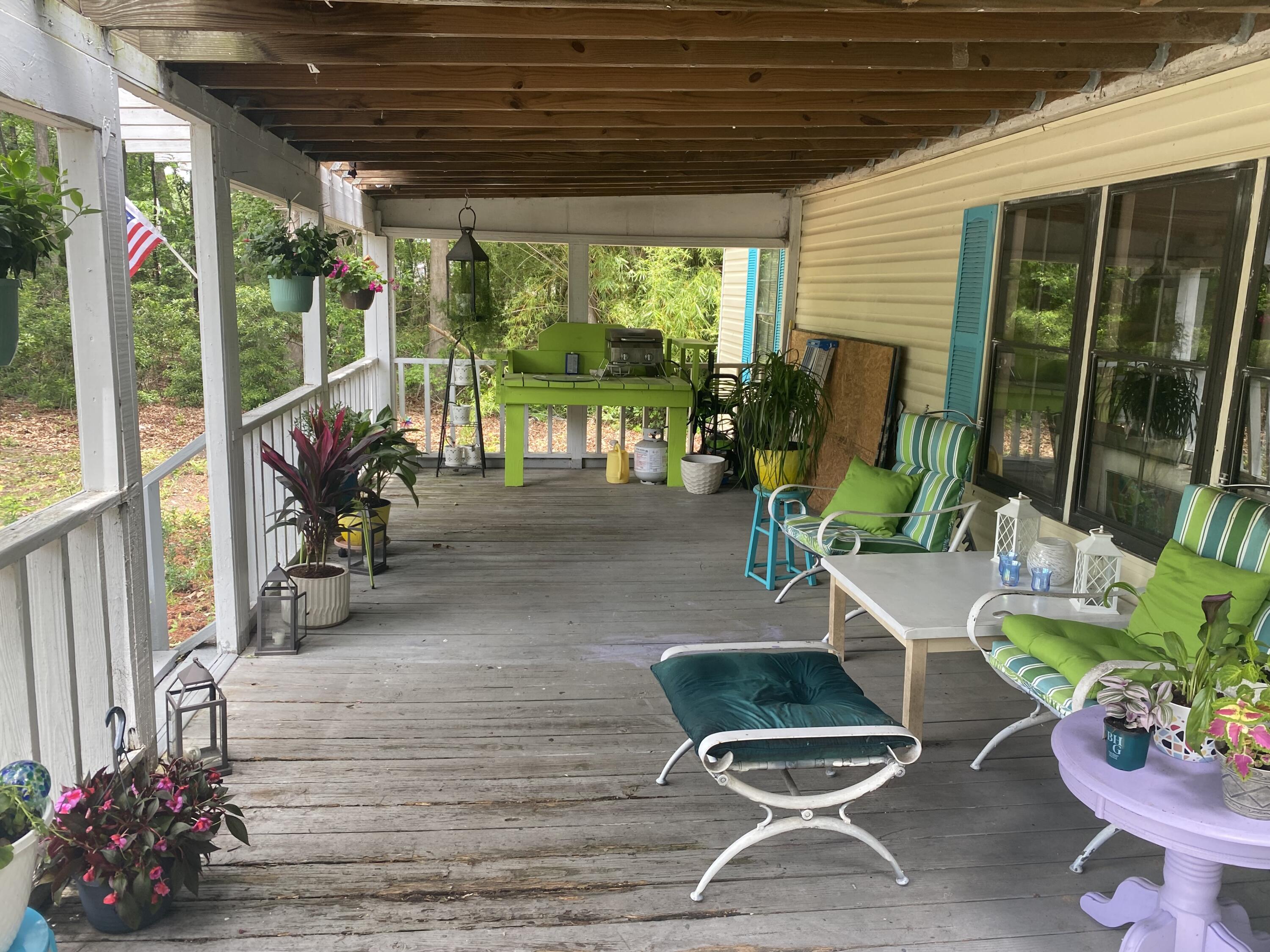 400 Butter Road Bonneau, SC 29431 - Photo 1 of 13 IMG_1836