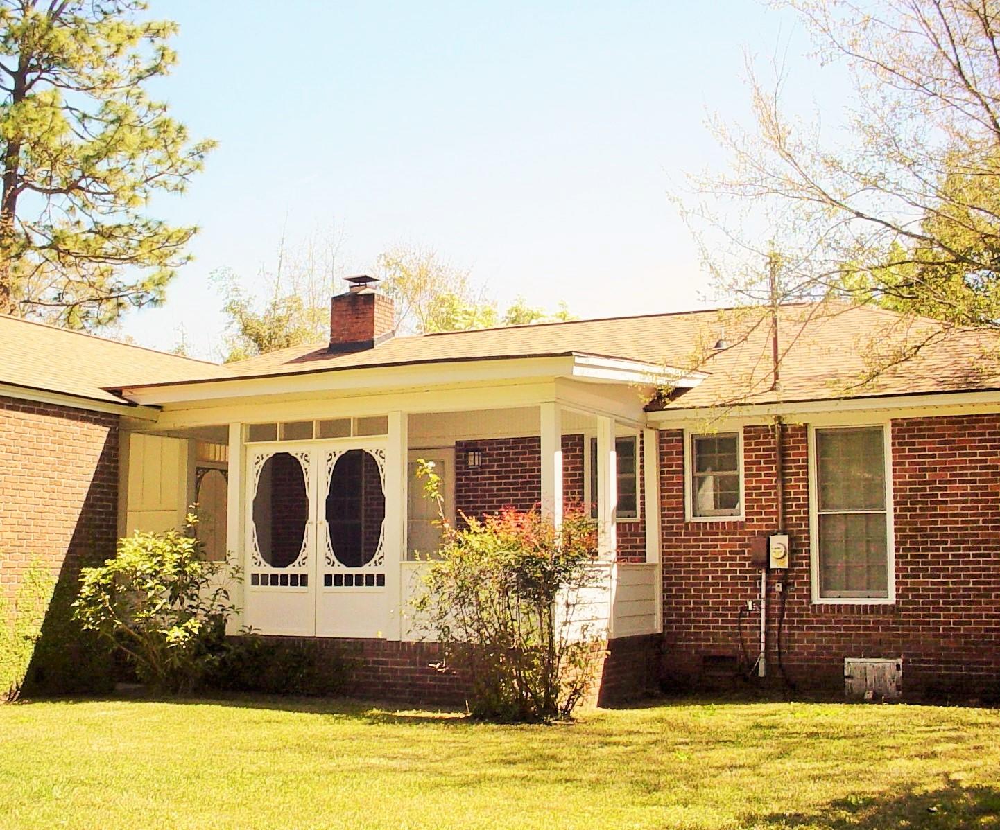 120 Almond Street Pinopolis, SC 29469 - Photo 4 of 31 DSC03672