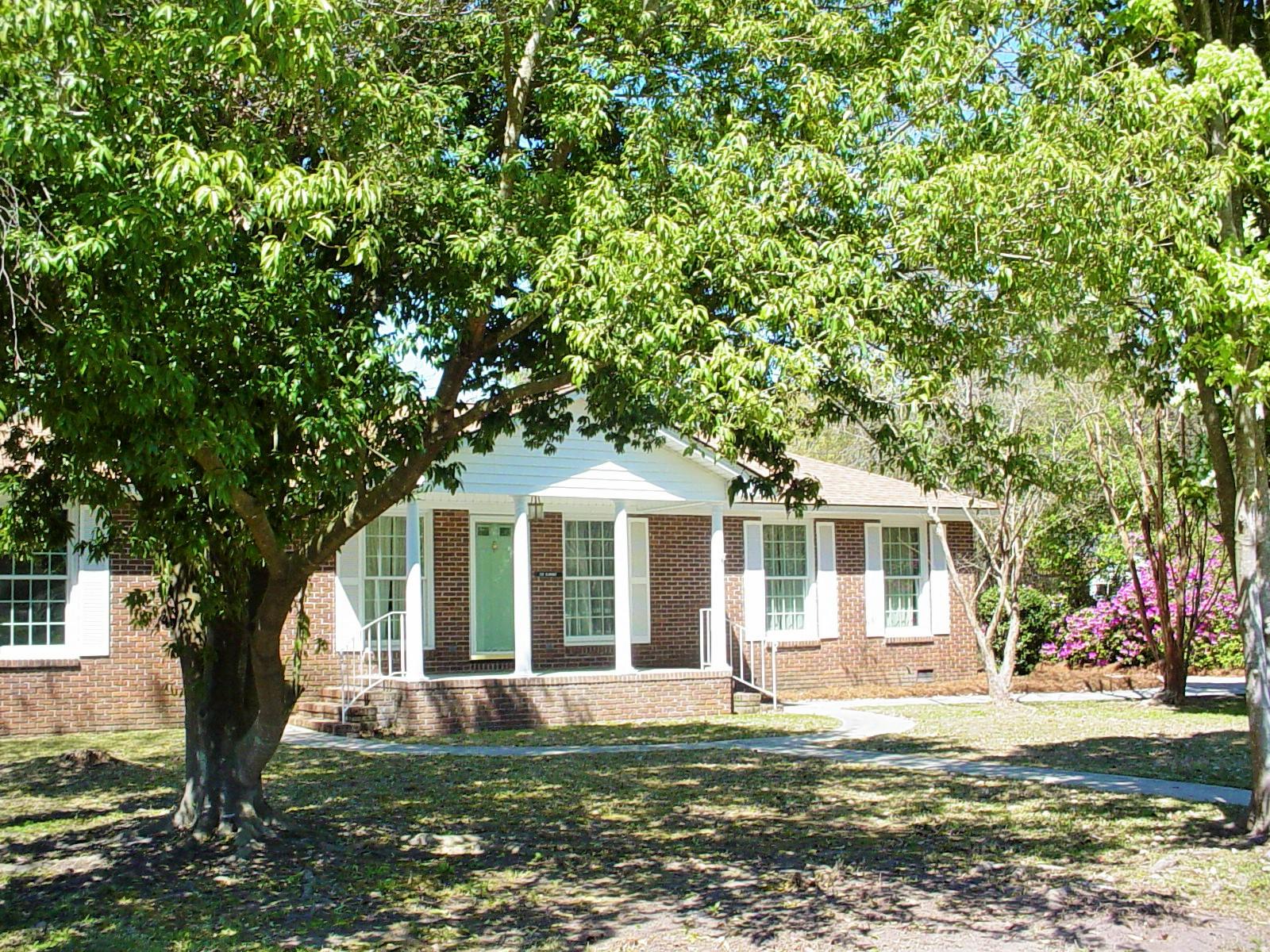 120 Almond Street Pinopolis, SC 29469 - Photo 7 of 31 DSC03666