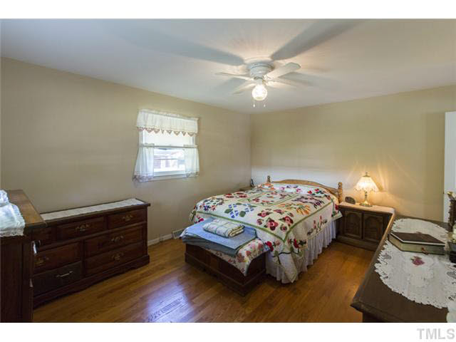 2214 Sparger Road Durham, NC 27705 - Photo 11 of 25 Gallery Image 11