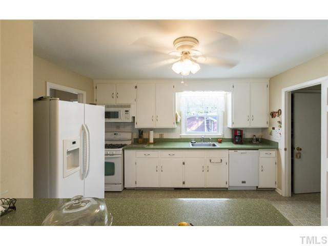 2214 Sparger Road Durham, NC 27705 - Photo 4 of 25 Gallery Image 4