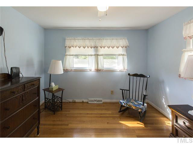 2214 Sparger Road Durham, NC 27705 - Photo 10 of 25 Gallery Image 10