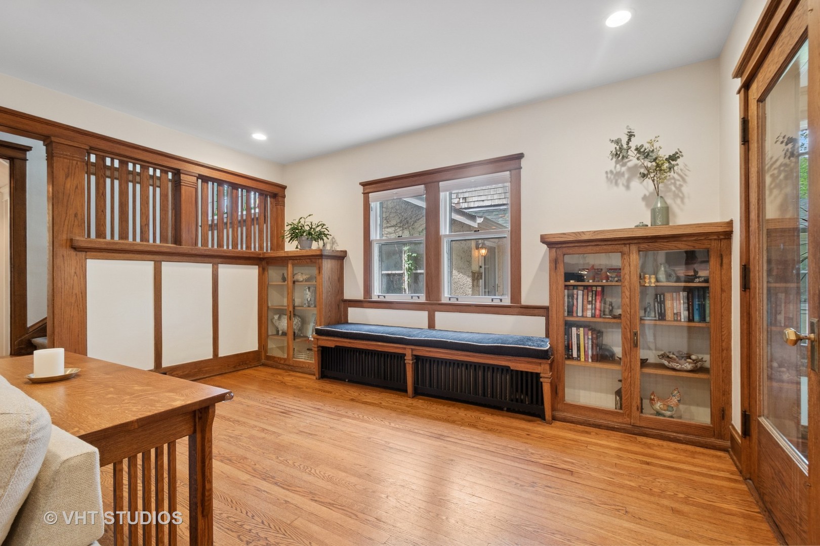 868 Sheridan Road Evanston, IL 60202 - Photo 6 of 39 a living room with furniture window and wooden floor
