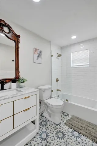 $2,995 | 8021 Northwest 1st Place, Unit 1, Miami, FL 33150