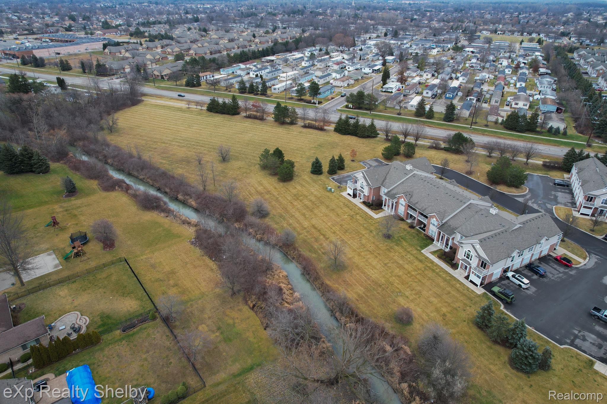46075 Rhodes Drive Macomb, MI 48044 - Photo 33 of 33 Gallery Image 33