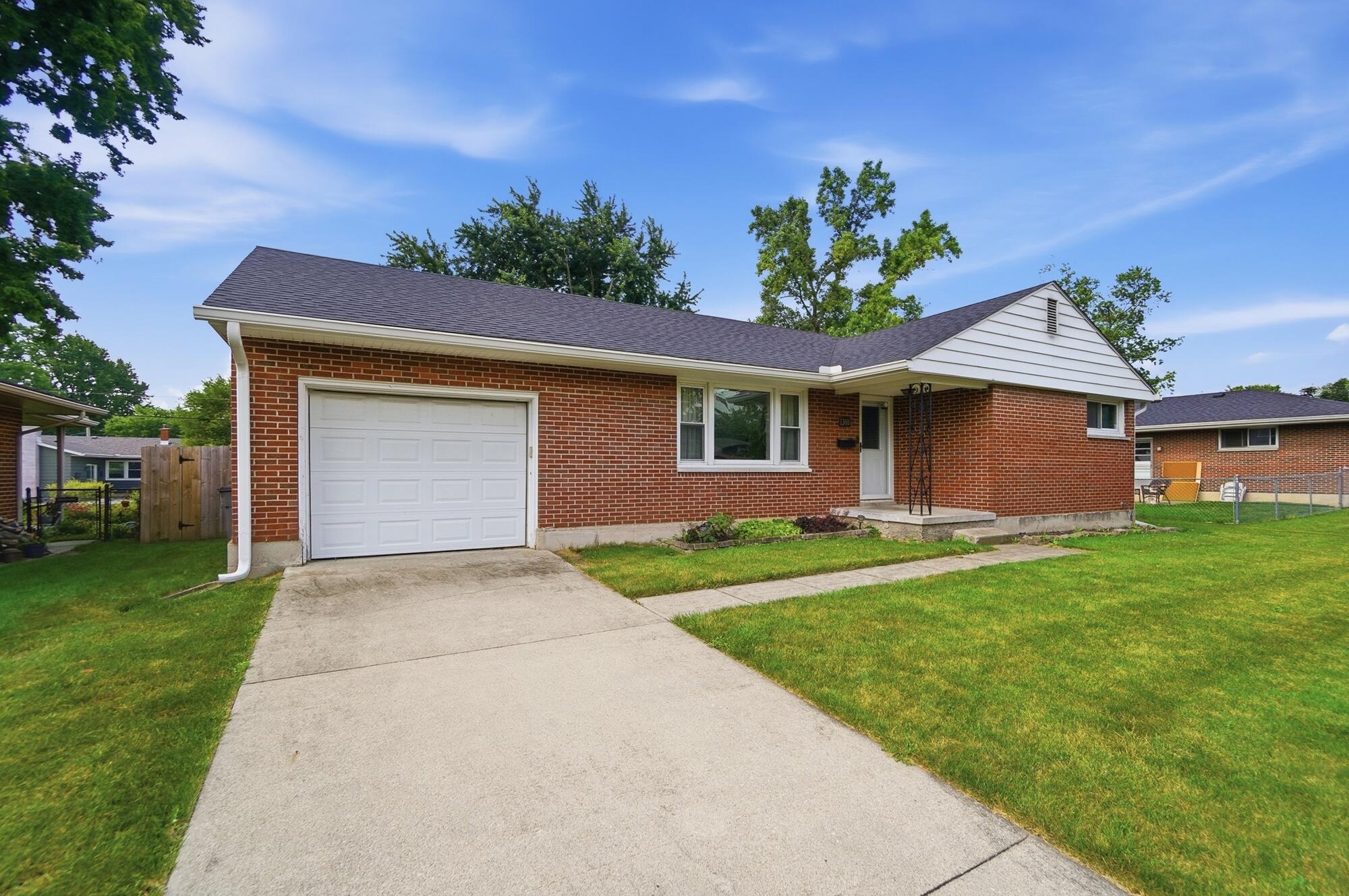 1380 Chelsea Road Troy, OH 45373 - Photo 2 of 32 002
