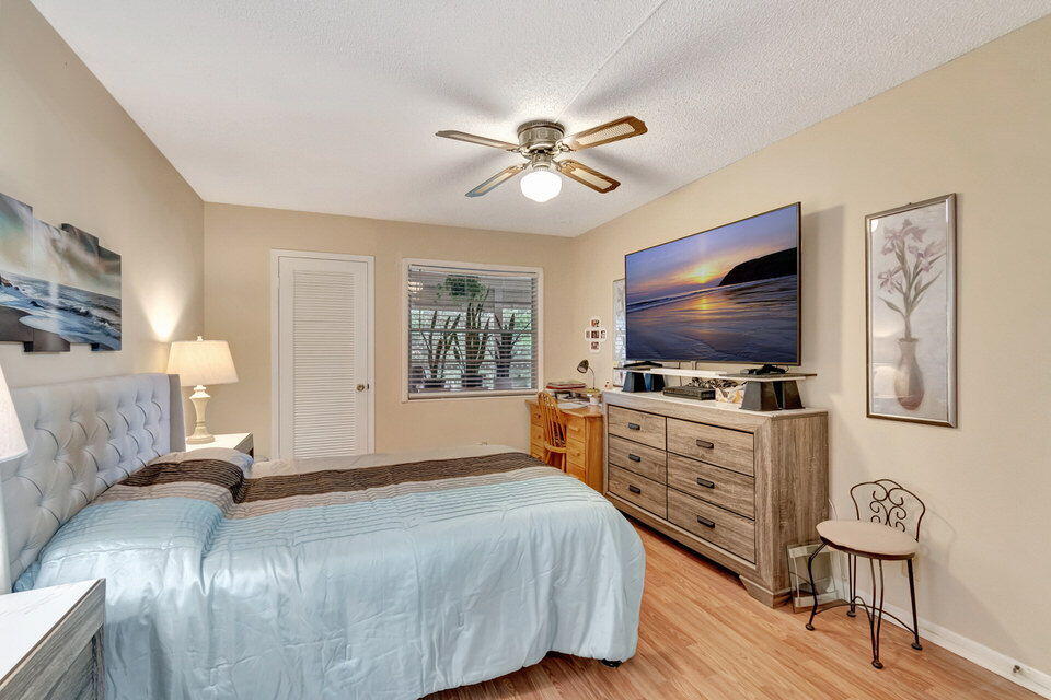 3054 Rexford Drive Boca Raton, FL 33434 - Photo 12 of 47 9-web-or-mls-DSC_5690