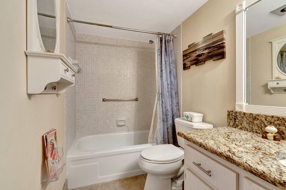 3054 Rexford Drive Boca Raton, FL 33434 - Photo 20 of 47 15-web-or-mls-DSC_5740