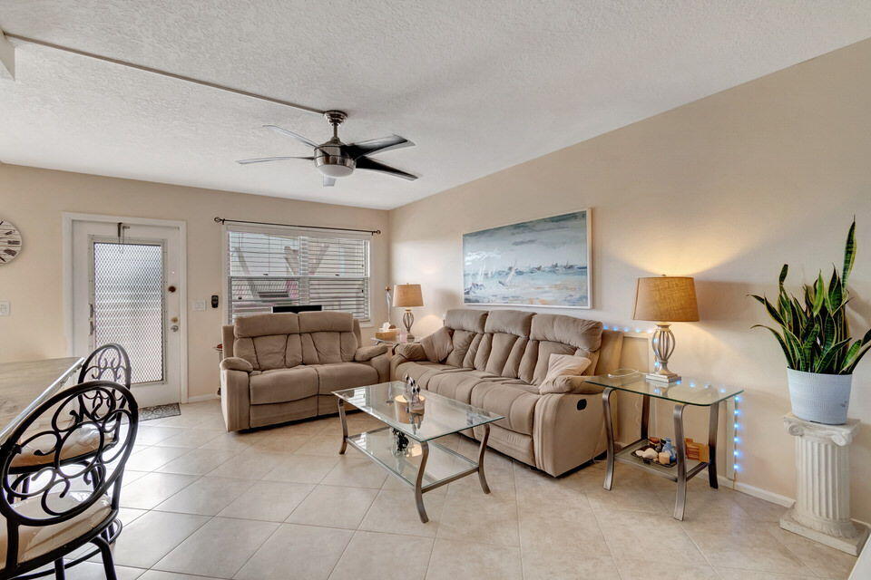 3054 Rexford Drive Boca Raton, FL 33434 - Photo 23 of 47 29-web-or-mls-DSC_5860