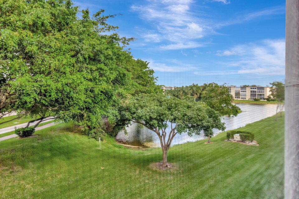 3054 Rexford Drive Boca Raton, FL 33434 - Photo 34 of 47 24-web-or-mls-DSC_5820