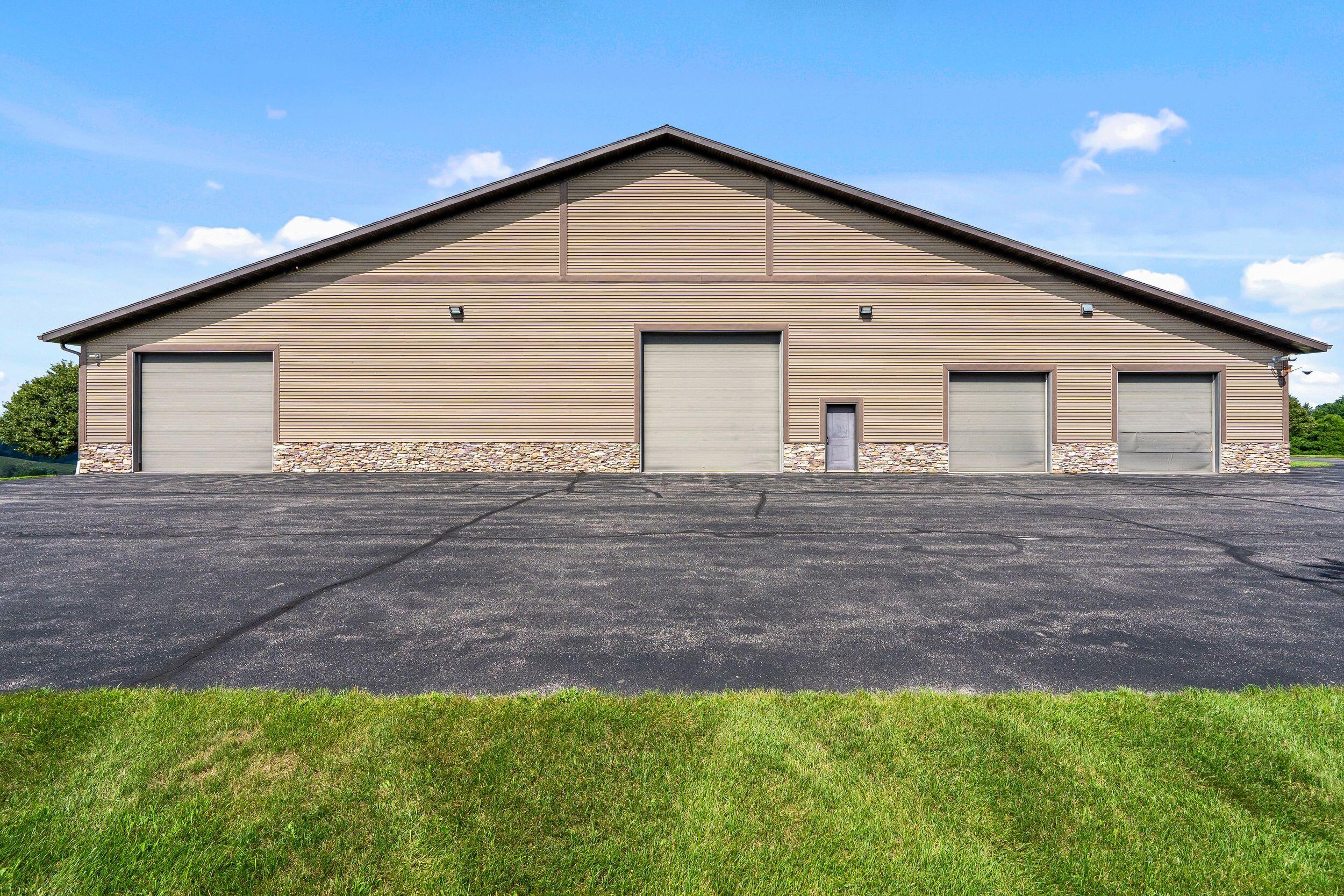 S10970 Butternut Road Franklin, WI 53588 - Photo 14 of 92 Exterior_02691