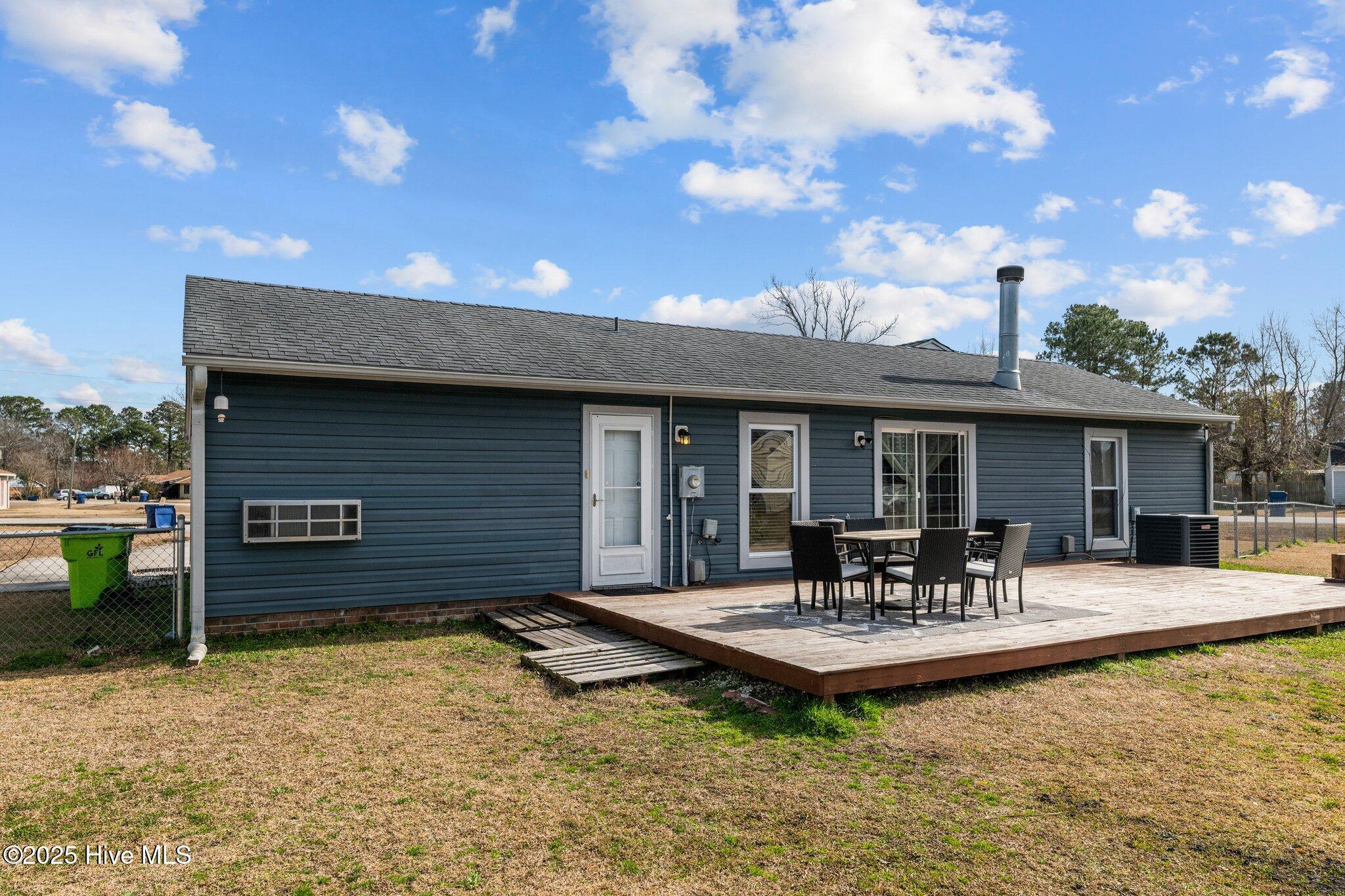 103 Shipman Road Havelock, NC 28532 - Photo 34 of 43 33-web-or-mls-DSC_5908