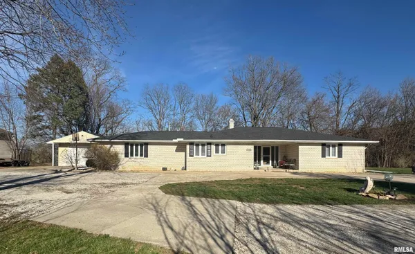 $275,000 | 4606 South Hanna City Glasford Road, Hanna City, IL 61536