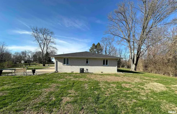 $275,000 | 4606 South Hanna City Glasford Road, Hanna City, IL 61536