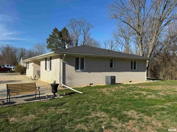 $275,000 | 4606 South Hanna City Glasford Road, Hanna City, IL 61536