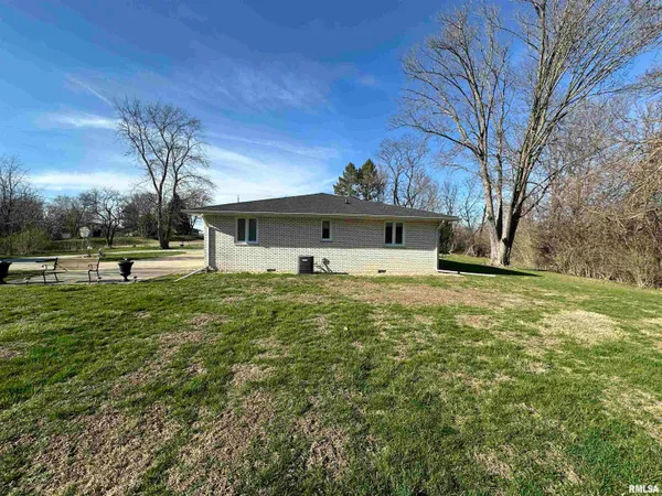 $275,000 | 4606 South Hanna City Glasford Road, Hanna City, IL 61536