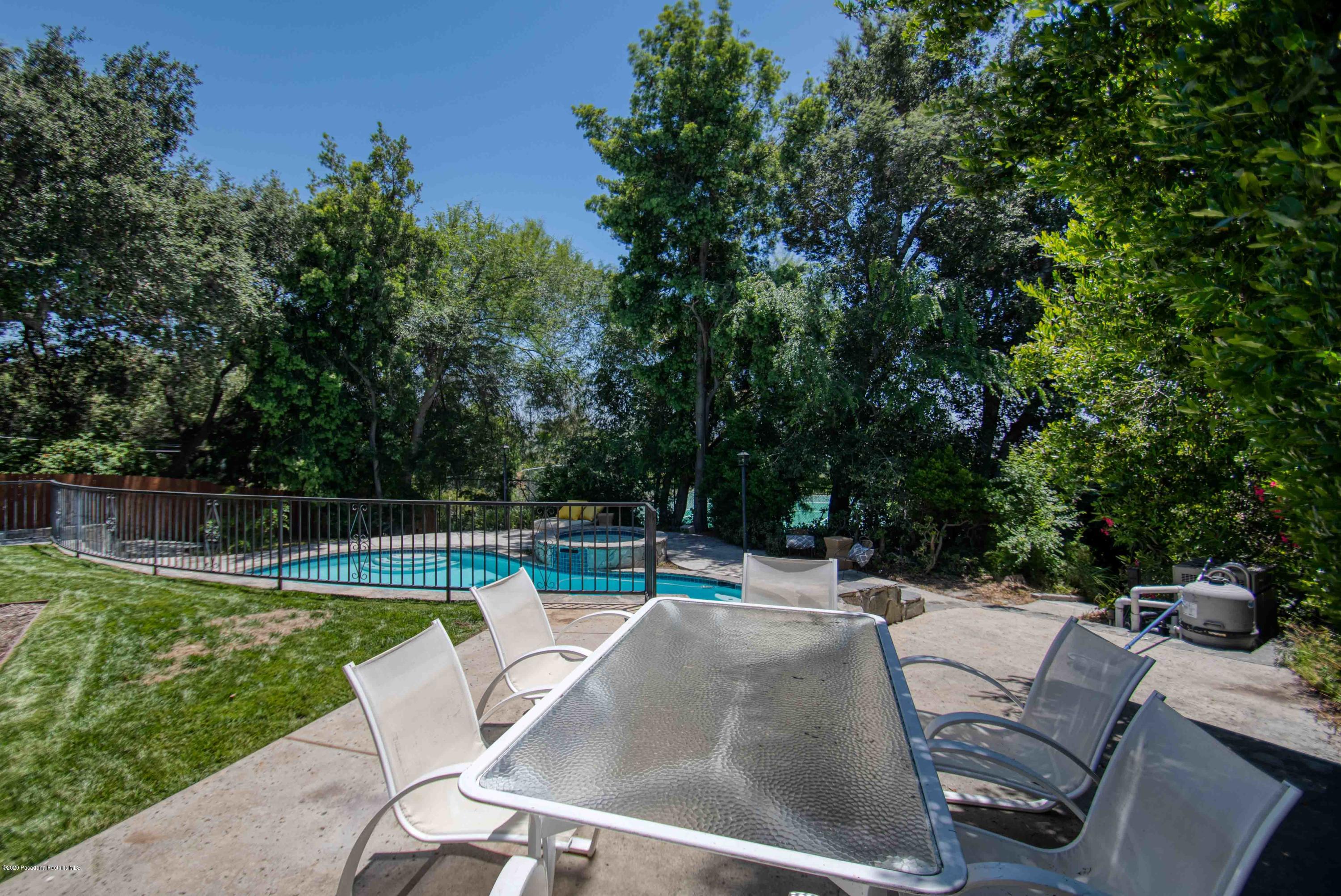 585 Rim Road Pasadena, CA 91107 - Photo 42 of 49 Back10