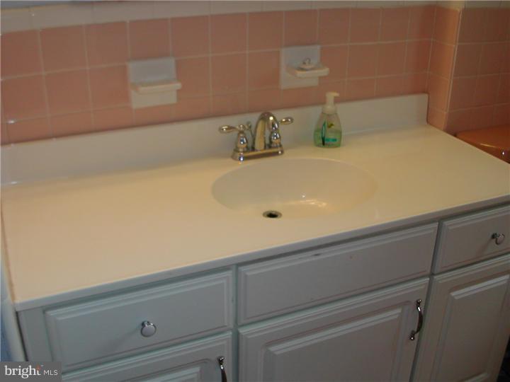 1558 Vernon Road Blue Bell, PA 19422 - Photo 18 of 21 Bathroom