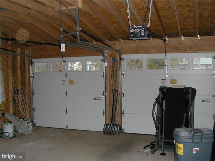 1558 Vernon Road Blue Bell, PA 19422 - Photo 8 of 21 Garage