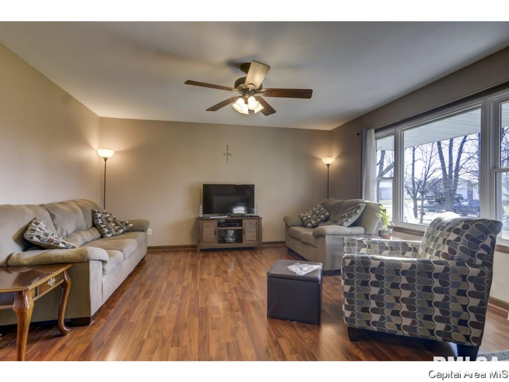 2001 Stockton Drive Springfield, IL 62703 - Photo 5 of 29