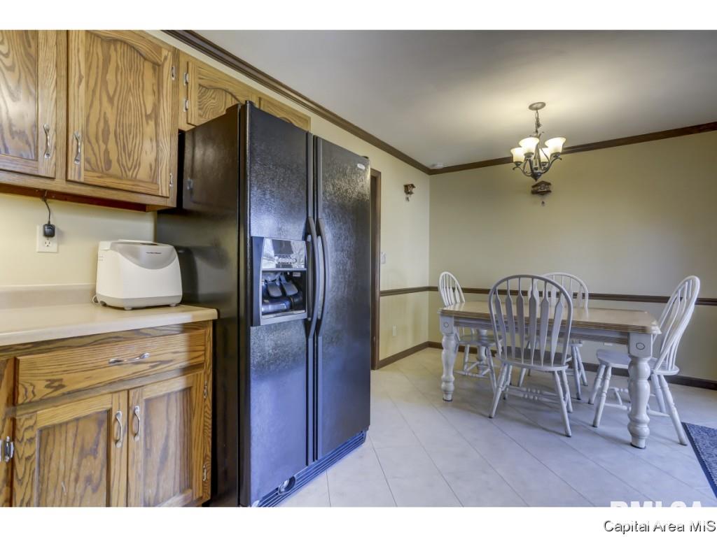 2001 Stockton Drive Springfield, IL 62703 - Photo 9 of 29