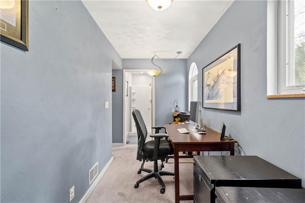 68 Walton Road Pittsburgh, PA 15236 - Photo 19 of 25 Gallery Image 19