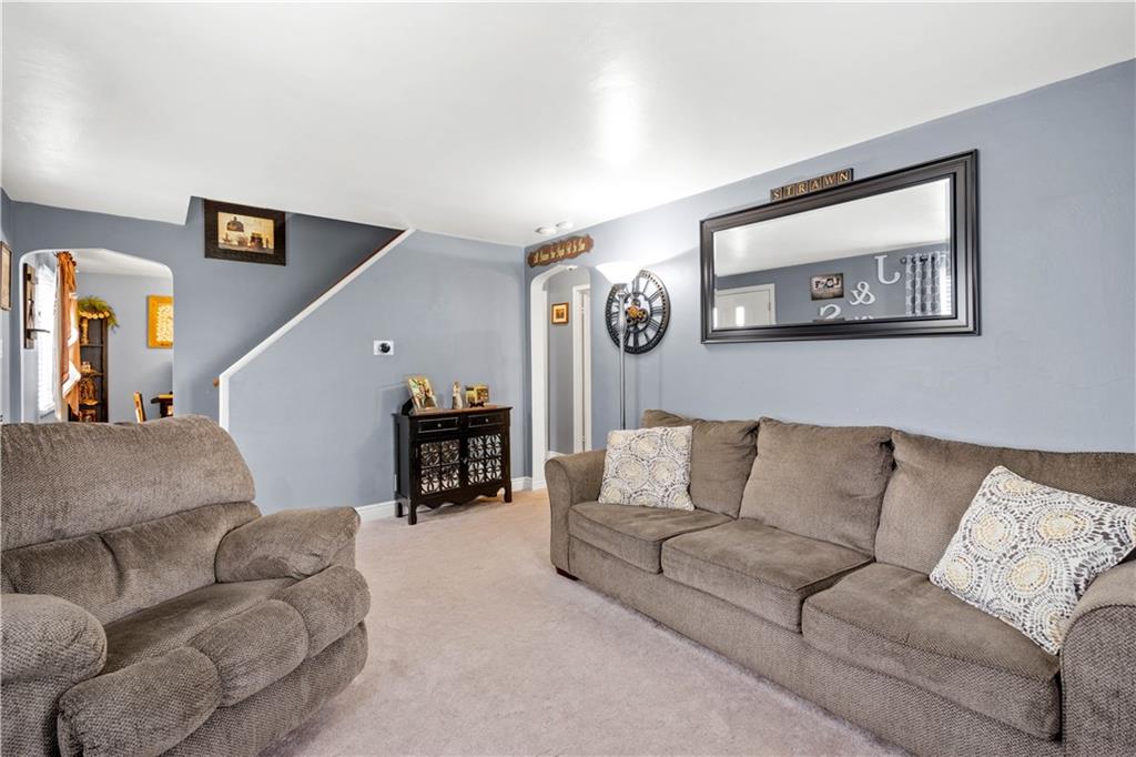 68 Walton Road Pittsburgh, PA 15236 - Photo 3 of 25 Gallery Image 3