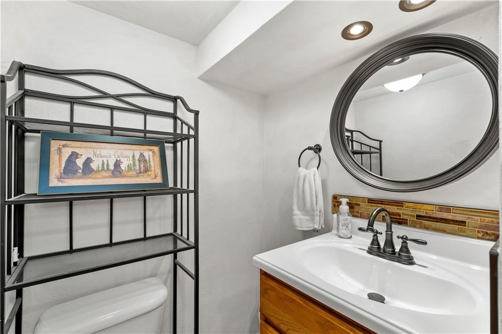 68 Walton Road Pittsburgh, PA 15236 - Photo 21 of 25 Gallery Image 21