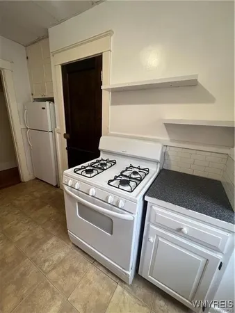 $1,950 | 114 Ashland Avenue, Unit 4, Buffalo, NY 14222